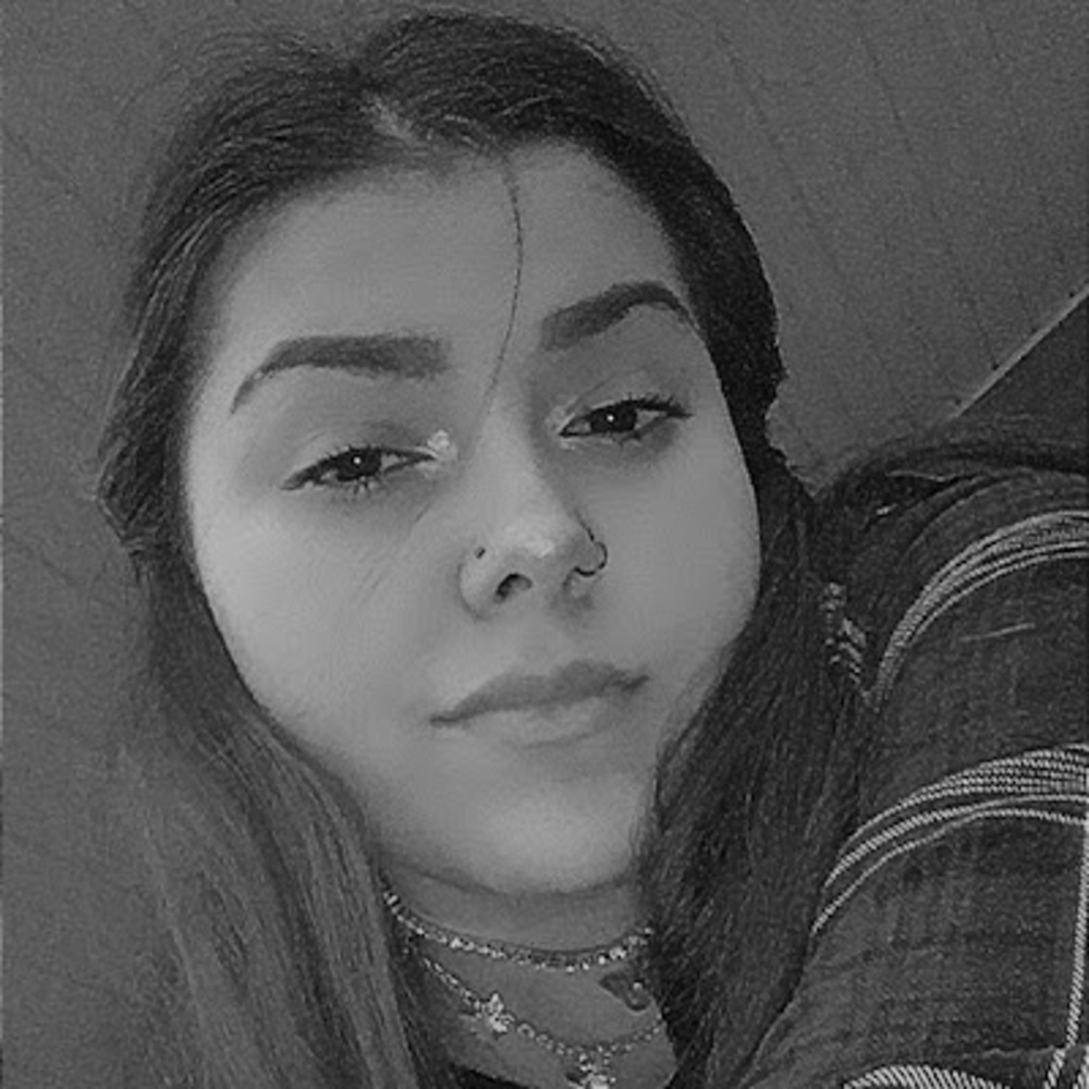 Meet your Posher, Alyssia